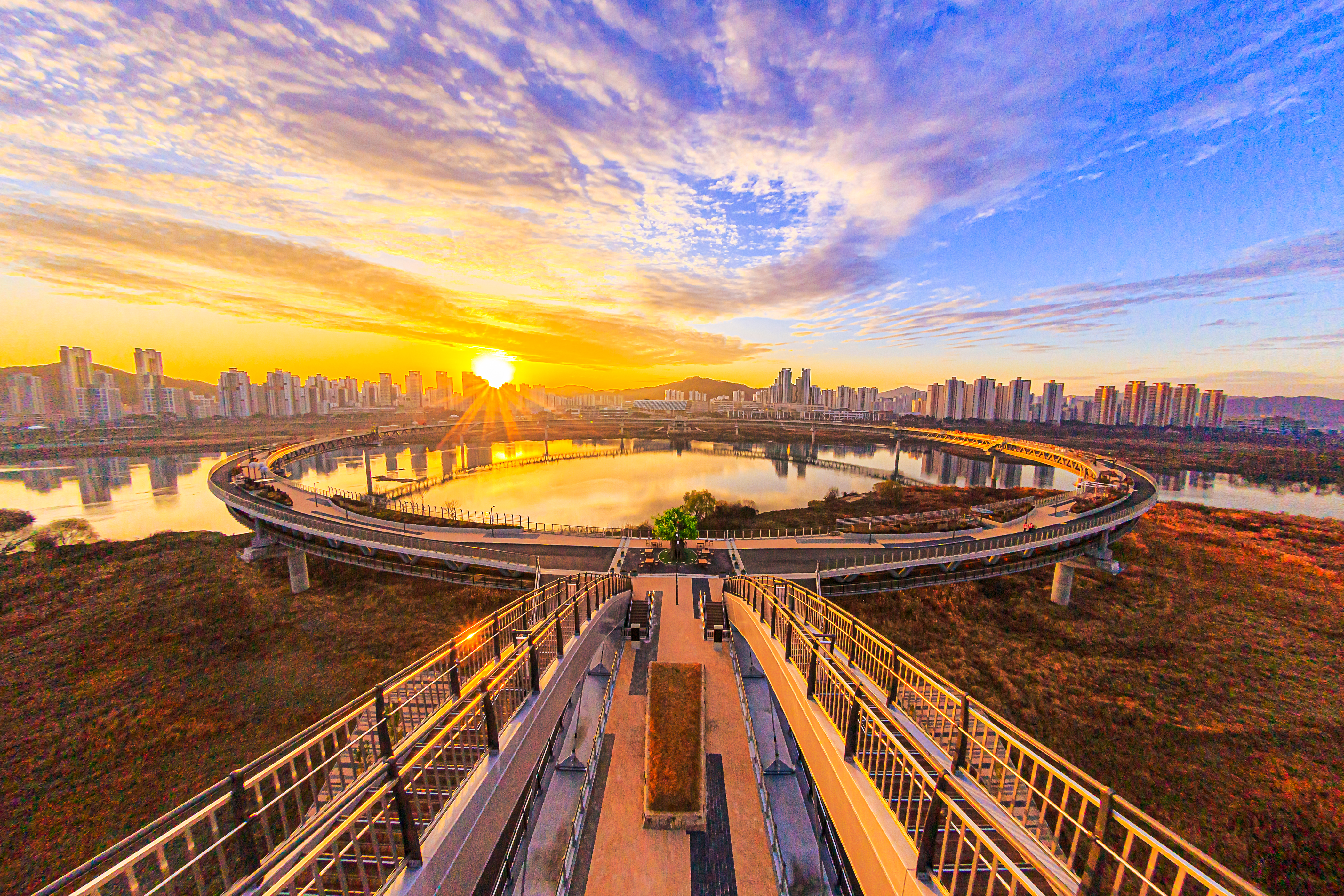 3위. 이상일_금강의이응교.jpg